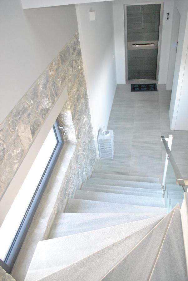Elion Luxury Apartments Каламата Екстериор снимка