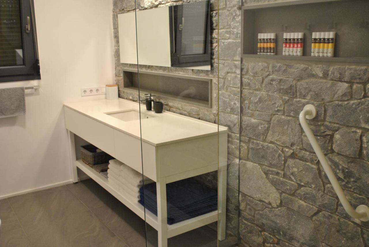 Elion Luxury Apartments Каламата Екстериор снимка